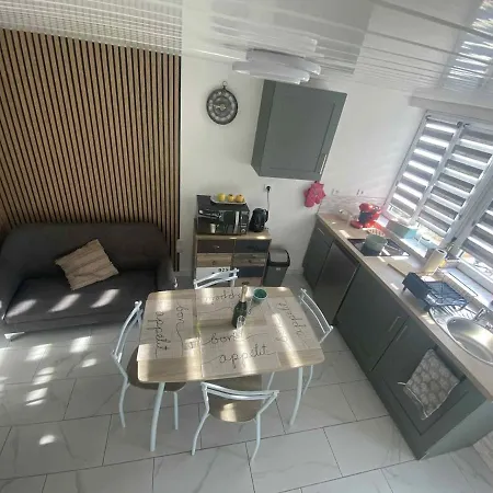 Διαμέρισμα La Petite Bulle *